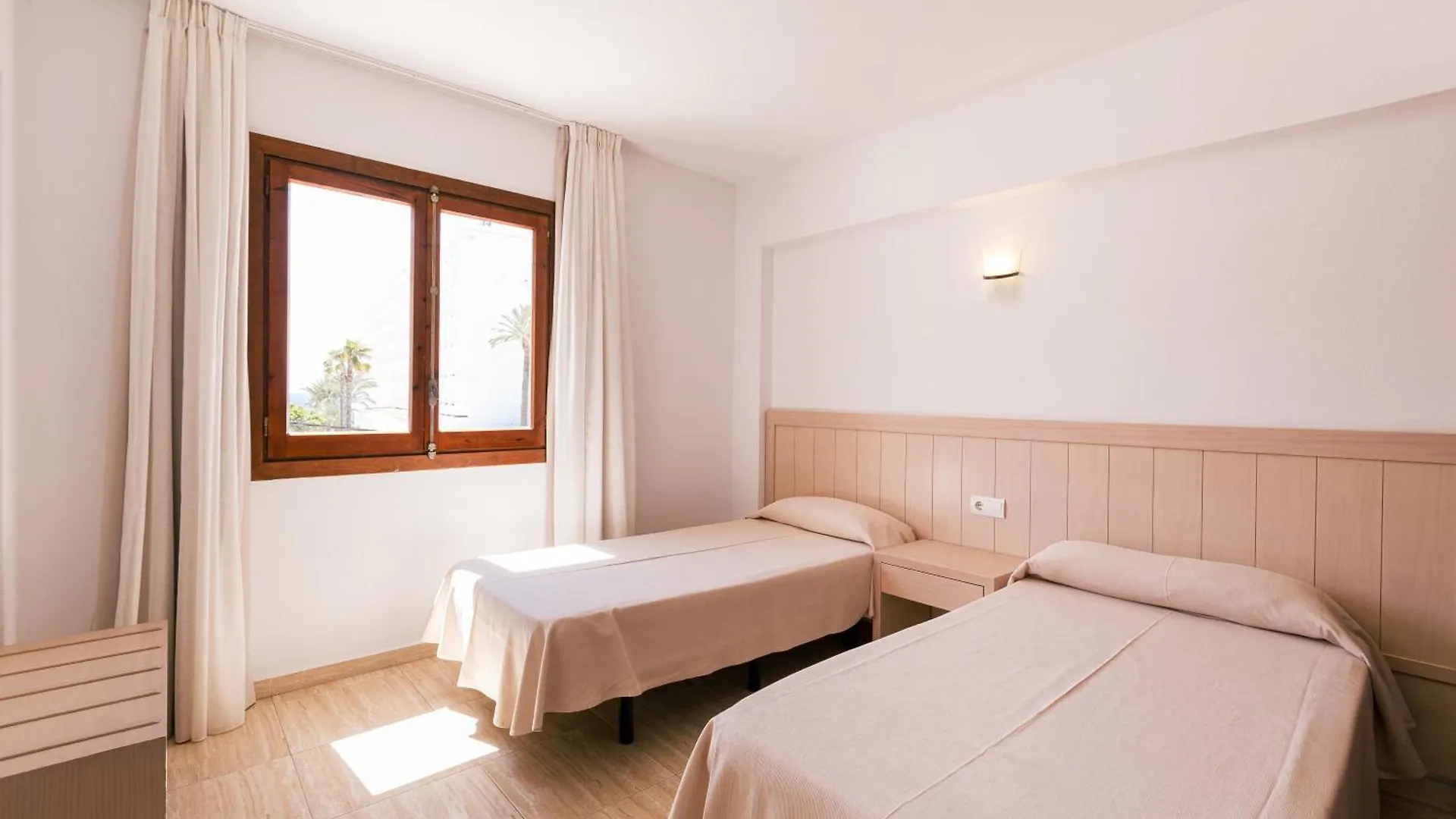 Vistamar I - Mc Apartments Ibiza Плайя Ден Босса 0*,