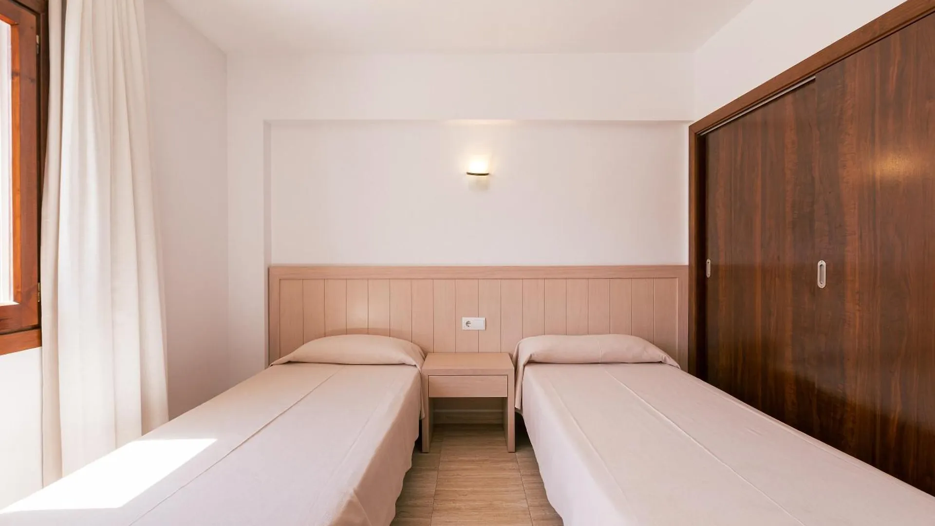 Vistamar I - Mc Apartments Ibiza Плайя Ден Босса