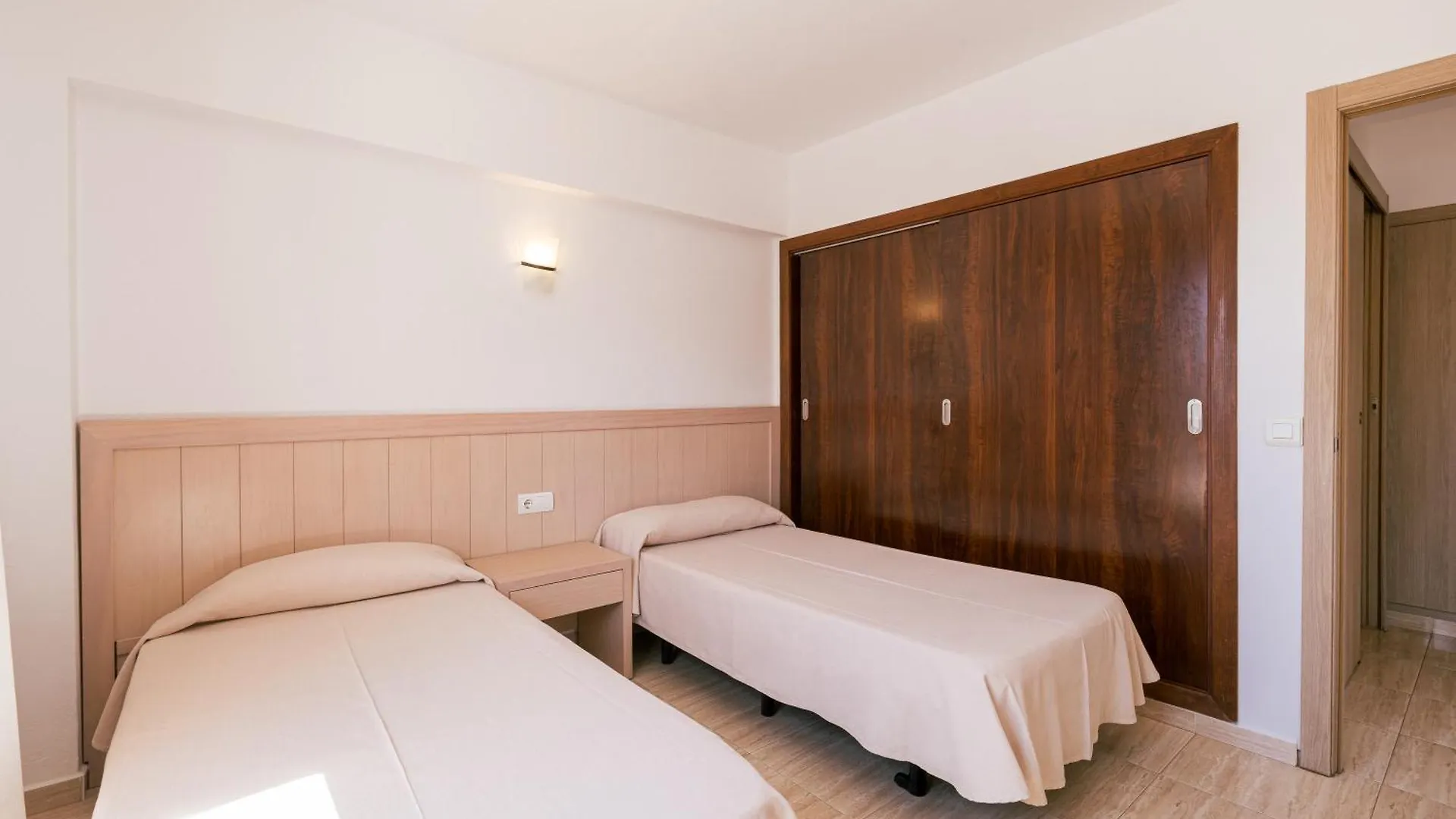 Vistamar I - Mc Apartments Ibiza Плайя Ден Босса