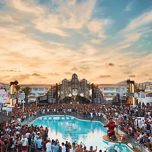 Отель Ushuaia Ibiza - Adults Only - Club Entrance Included, Плайя Ден Босса